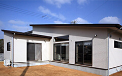 三軒家の家01 -House in Sangenya01-